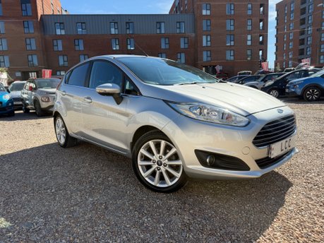 Ford Fiesta TITANIUM,,FORD SYNC,.ONLY £20;00 R:TAX,,STUNNING EXAMPLE 