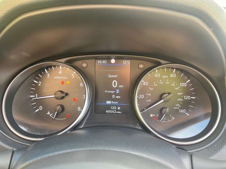 Nissan Qashqai 1.3 Qashqai N-Motion DiG-T 5dr 31