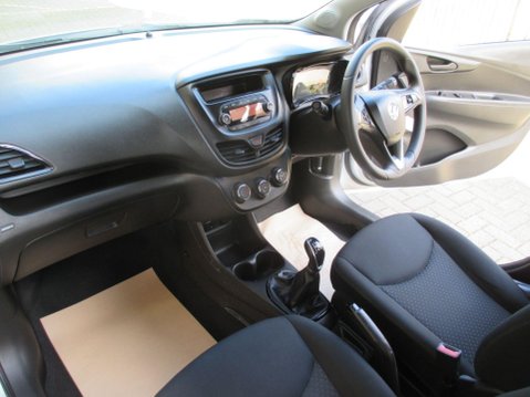 Vauxhall Viva 1.0i SE Euro 6 5dr 17