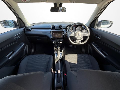 Suzuki Swift 1.2 Dualjet 83 12V Hybrid SZ5 5dr Auto 18
