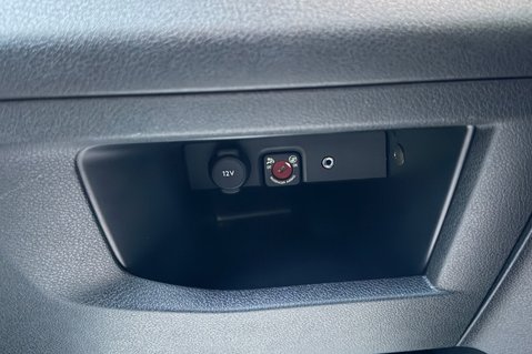 Toyota Proace Verso D-4D L2 VIP - 7 SEATER - AUTOMATIC  66