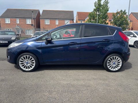 Ford Fiesta TITANIUM 7