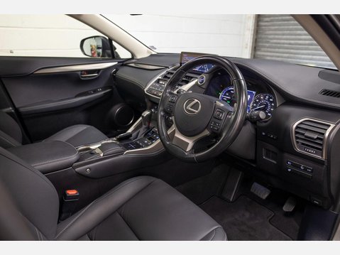 Lexus NX 2.5 300h GPF Premium SUV 5dr Petrol Hybrid E-CVT 4WD Euro 6 (s/s) (197 ps) 10