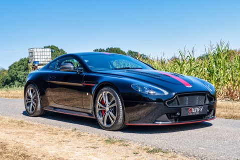 Aston Martin Vantage S V12 Manual 3