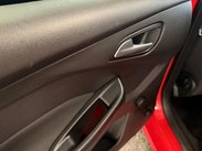 Ford Focus 1.0T EcoBoost Zetec S Euro 5 (s/s) 5dr 20