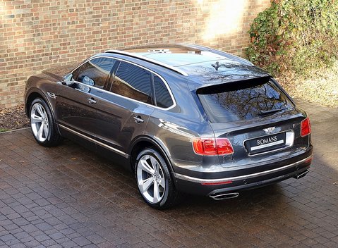 Bentley Bentayga 13