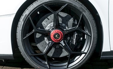 Lamborghini Huracan Performante 9