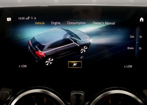 Mercedes-Benz GLA 1.3 GLA 180 AMG Line Premium Auto 5dr 27