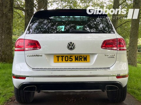 Volkswagen Touareg 3.0 Touareg V6 R-Line TDI BlueMotion Technology Auto 4WD 5dr 9
