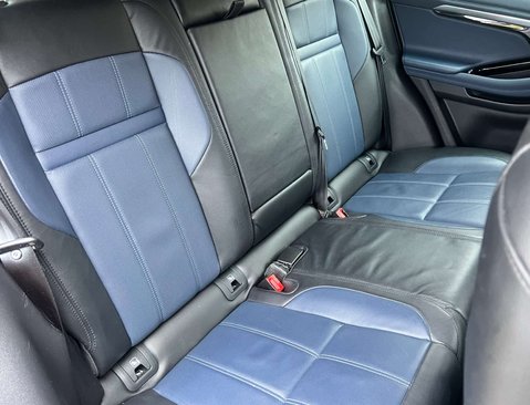 Land Rover Range Rover Evoque 1.5 Range Rover Evoque R-Dynamic SE P300e Auto 4WD 5dr 52