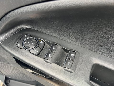 Ford Ecosport 1.0T EcoBoost Titanium Auto Euro 6 (s/s) 5dr 37