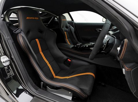 Mercedes-Benz Amg GT Black Series 10