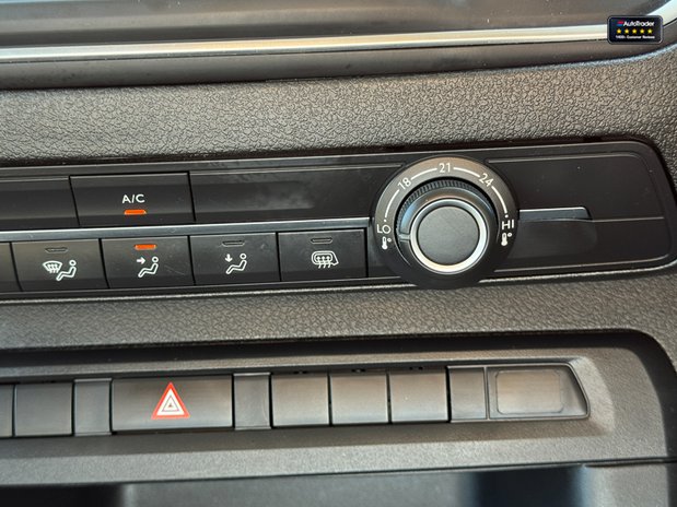 Citroen Dispatch AUTO XLWB [SOLD MT] L3H1 1400 Driver Edition Air Con Cam Sensors SELECT 32