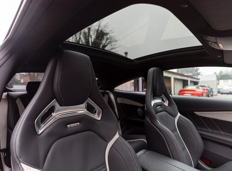 Mercedes-Benz C63 S Premium Plus 14