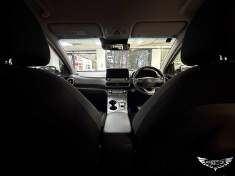 Hyundai KONA 64kWh Premium Auto 5dr (10.5kW Charger) 74