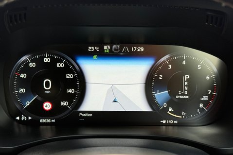Volvo XC60 T5 R-DESIGN AWD - RARE COLOUR - VOLVO SERVICE HISTORY 31