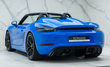 Porsche 718 SPYDER 10