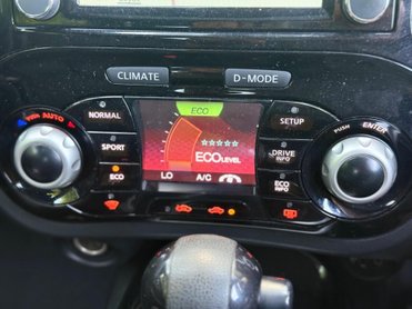 NISSAN JUKE 1.6 TEKNA XTRON EURO 6 5DR YEAR 2015 15 MILEAGE 30,000 MILES...