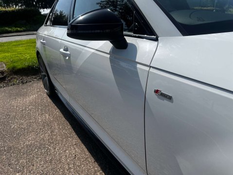Audi A4 2.0 A4 Black Edition 35 TFSI Semi-Auto 4dr 52