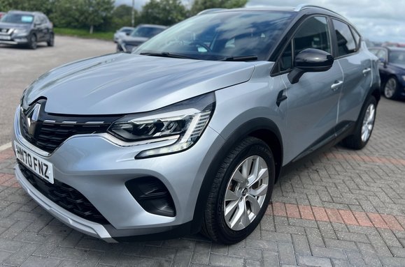 Renault Captur ICONIC 1.0 TCE 11