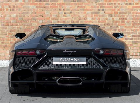 Lamborghini Aventador LP 720-4 Roadster 50th Anniversary 5