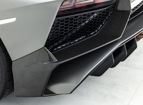 Lamborghini Aventador SV LP 750-4 Roadster 36
