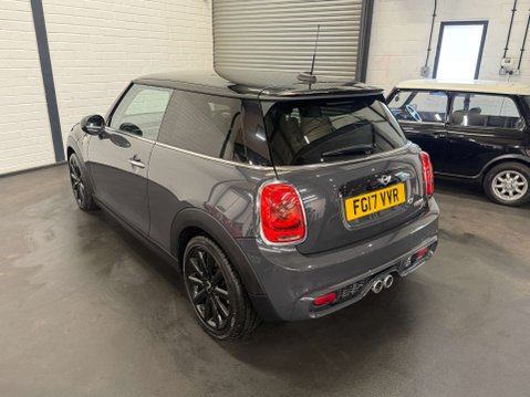 Mini Hatch 2.0 Cooper SD 3dr 10