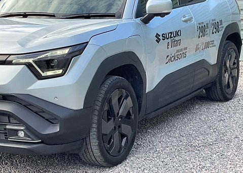 Suzuki e Vitara ULTRA 5
