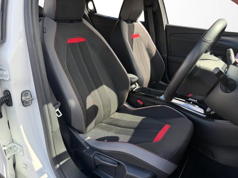 Vauxhall Mokka 100kW SRi Premium 50kWh 5dr Auto 18