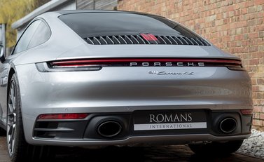 Porsche 911 Carrera 4S (992) 26