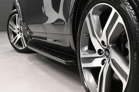 Land Rover Discovery 3.0 Discovery R-Dynamic HSE D MHEV Auto 4WD 5dr 10