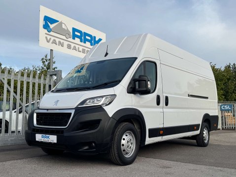 Peugeot Boxer 2.2 BlueHDi 435 Professional Premium + Panel Van 5dr Diesel Manual L4 H3 Eu 35