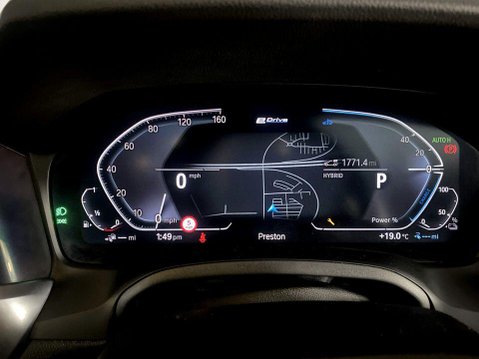 BMW 3 Series 2.0 330e 12kWh SE Pro Touring 5dr Petrol Plug-in Hybrid Auto xDrive Euro 6 13