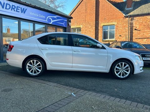Skoda Octavia ELEGANCE TSI 2