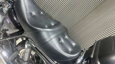 Triumph Bonneville 2004 ONLY 14K LONG MOT TOP BOX VERY CLEAN MODERN RETRO 790 36
