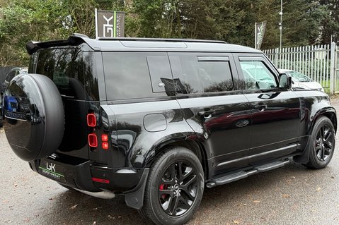 Land Rover Defender 110 110 XS EDITION D250 3.0 LITRE MHEV - BLACK PACK -SIDE STEPS -PAN ROOF  7