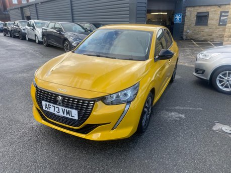 Peugeot 208 PURETECH ALLURE PREMIUM PLUS S/S 5