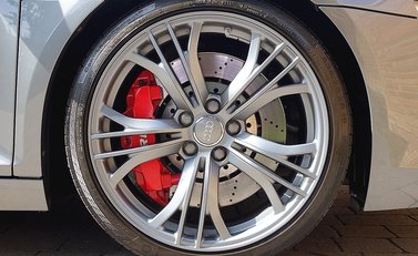 Audi R8 Limited Edition 13