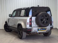 Land Rover Defender 3.0 Defender SE D MHEV Auto 4WD 5dr 12