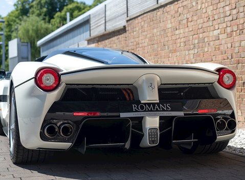 Ferrari LaFerrari Aperta 25