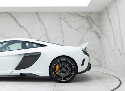 McLaren 675LT 32