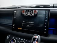 Land Rover Defender 3.0 D350 MHEV X-Dynamic HSE SUV 3dr Diesel Auto 4WD Euro 6 (s/s) (350 ps) 35