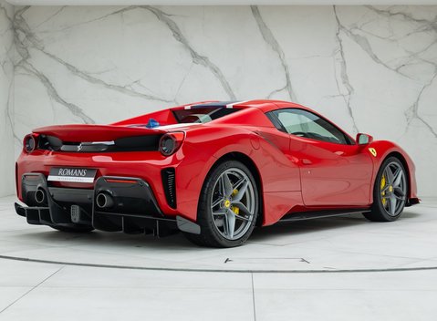 Ferrari 488 Pista Spider 5