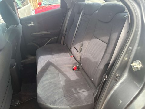 Honda Civic 1.8 Civic i-VTec ES 5dr 20