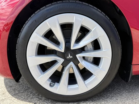Tesla Model 3 (Dual Motor) Long Range Saloon 4dr Electric Auto 4WDE (346 ps) 18
