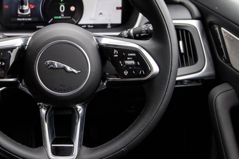 Jaguar I-Pace BLACK 21