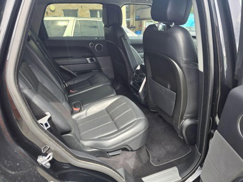 Land Rover Range Rover Sport 2.0 SD4 HSE Auto 4WD Euro 6 (s/s) 5dr 14