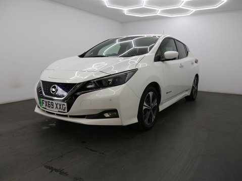 Nissan LEAF 40kWh N-Connecta Auto 5dr 3
