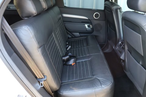 Land Rover Discovery R-DYNAMIC SE MHEV Huge spec rear seats styled by seeker  18