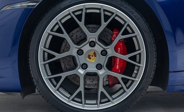 Porsche 911 Carrera S (992) 30